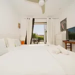 别墅 Privada Con Piscina Y Jardin En Chapas, 马尔韦利亚