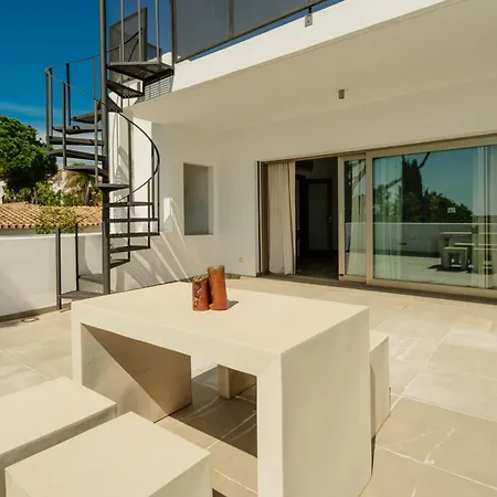 Vila Privada Con Piscina Y Jardin En Chapas, *