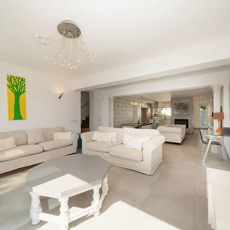 Privada Con Piscina Y Jardin En Chapas,