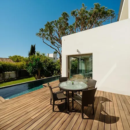 Privada Con Piscina Y Jardin En Chapas, Villa Marbella