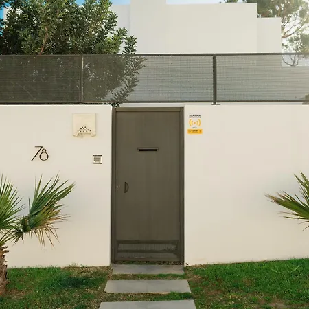 Privada Con Piscina Y Jardin En Chapas, Villa *