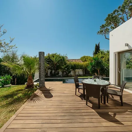 Villa Privada Con Piscina Y Jardin En Chapas, *
