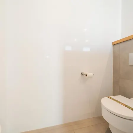 Privada Con Piscina Y Jardin En Chapas, Villa Marbella