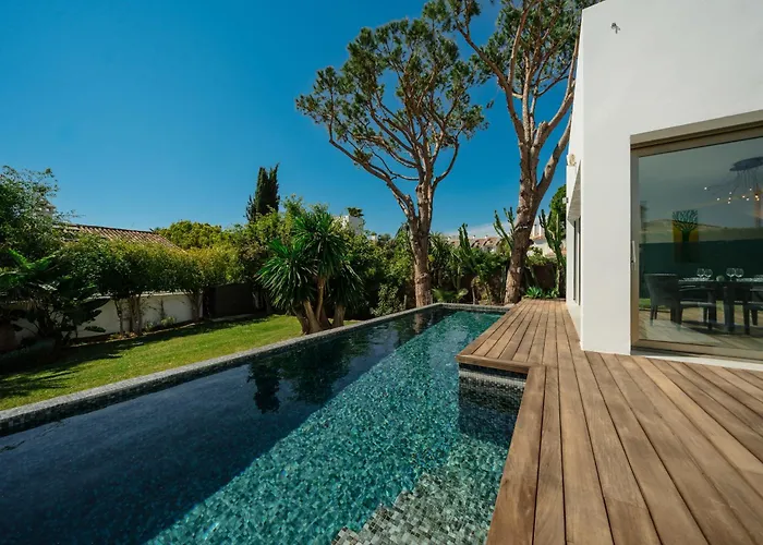 Privada Con Piscina Y Jardin En Chapas, *