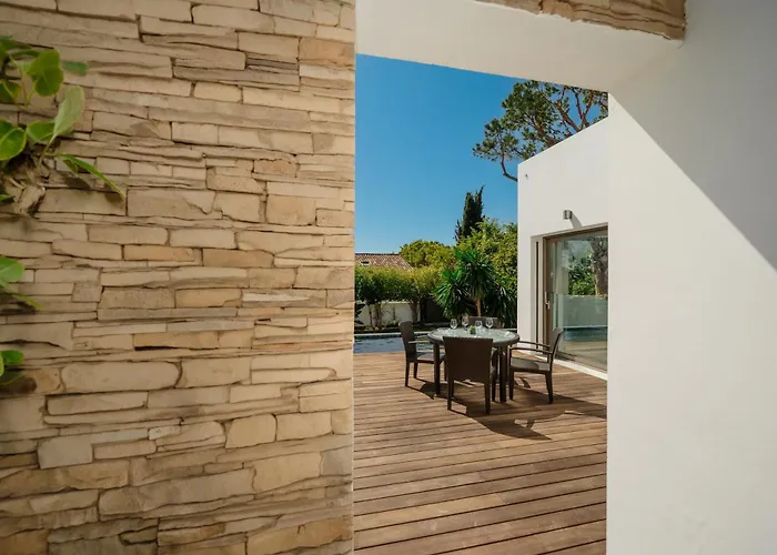 Privada Con Piscina Y Jardin En Chapas, Vila *
