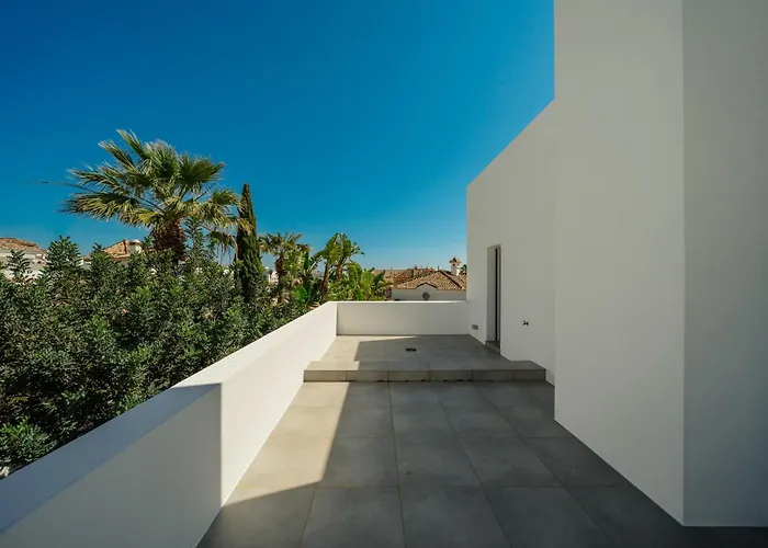 Vila Privada Con Piscina Y Jardin En Chapas, *