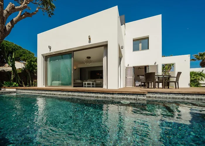 Privada Con Piscina Y Jardin En Chapas,