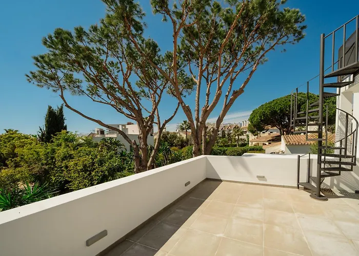 Privada Con Piscina Y Jardin En Chapas, Vila Marbella