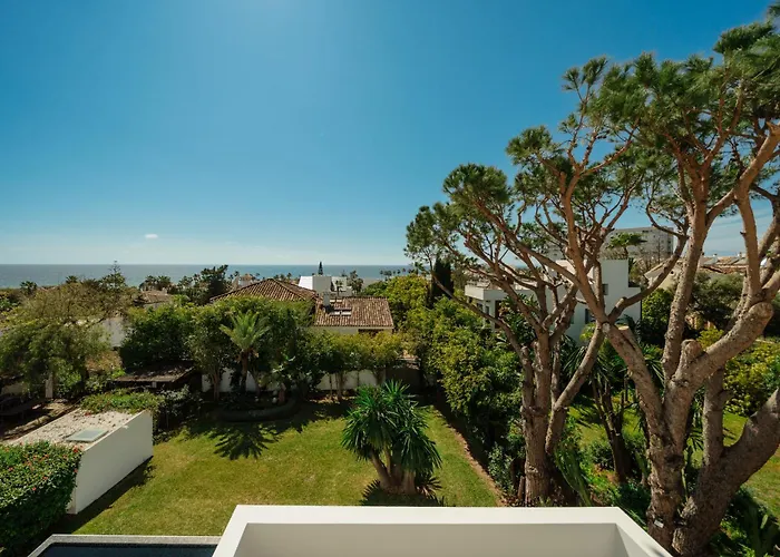 Vila Privada Con Piscina Y Jardin En Chapas,
