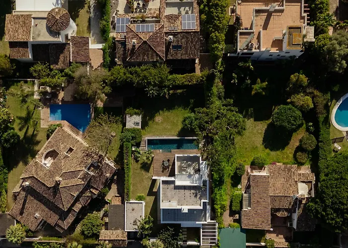 Vila Privada Con Piscina Y Jardin En Chapas,